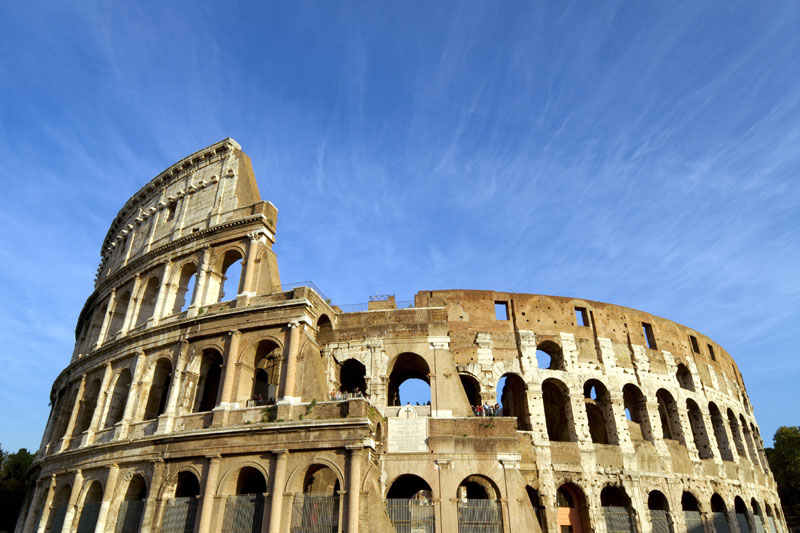 the%20roman%20colosseum%20in%20rome,%20italy